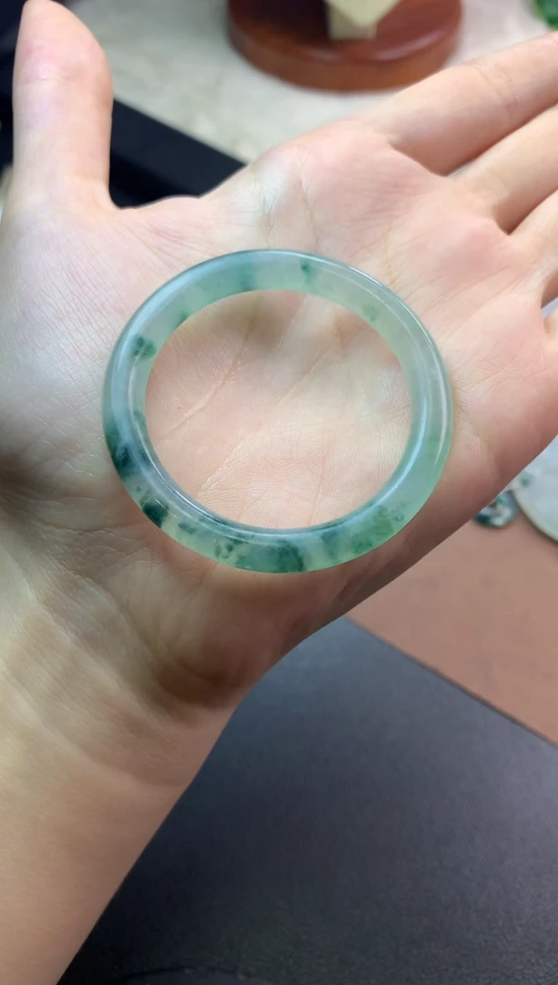 未镶嵌定制翡翠毛货