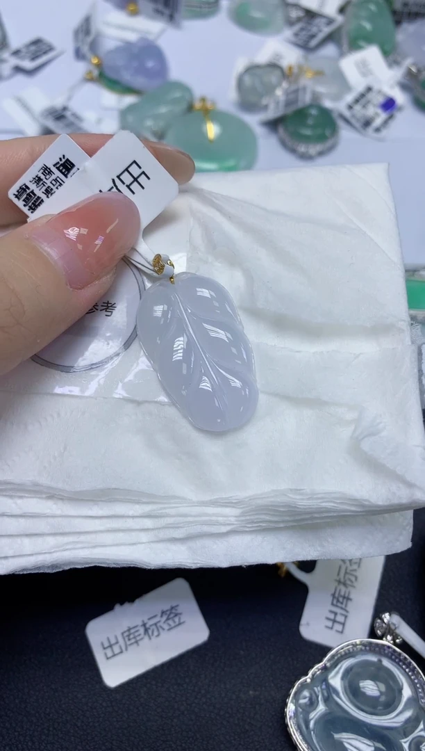 颈饰18K金镶嵌翡翠天然缅甸翡翠A货百元以上9元证书费自理