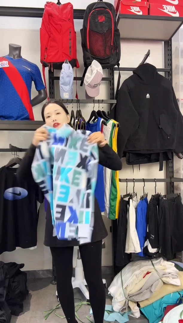 211·编码 瑕疵款直播间过款为准 尺码·M