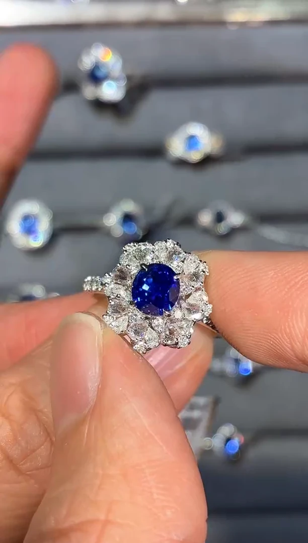 戒指蓝宝石18K金镶嵌【闪购】1.57ct/七天鉴赏/皇家蓝