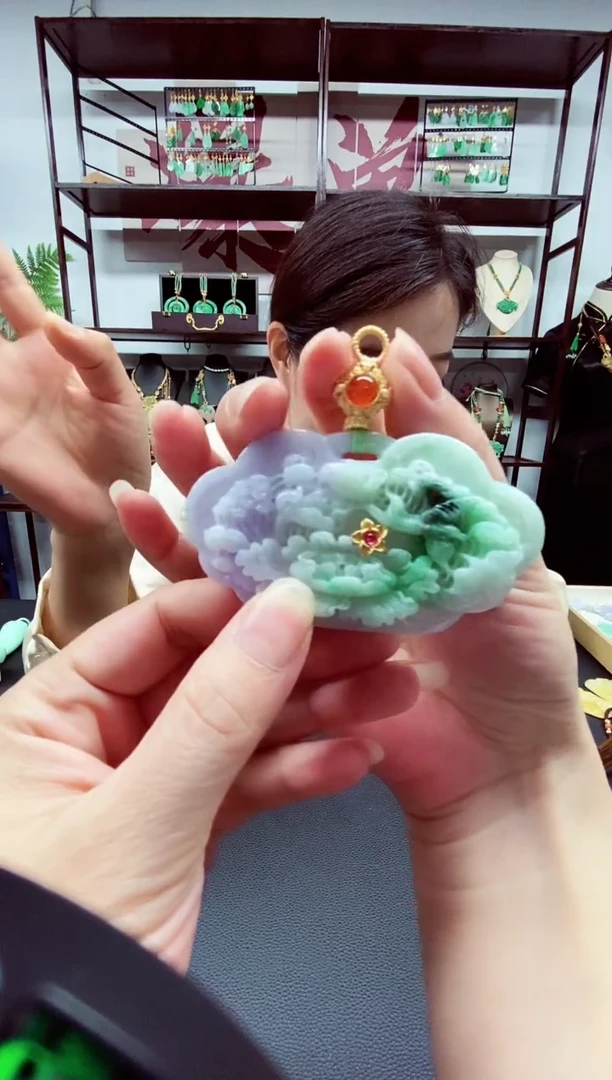 翡翠未镶嵌颈饰翡翠吊坠
