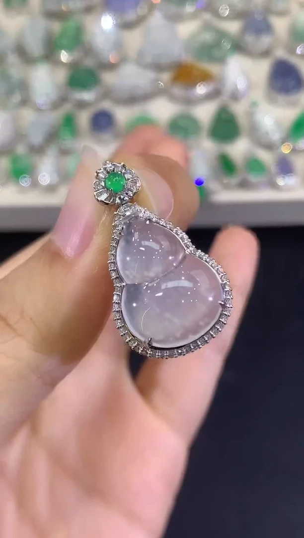 吊坠(不含链)18K金镶嵌翡翠B146