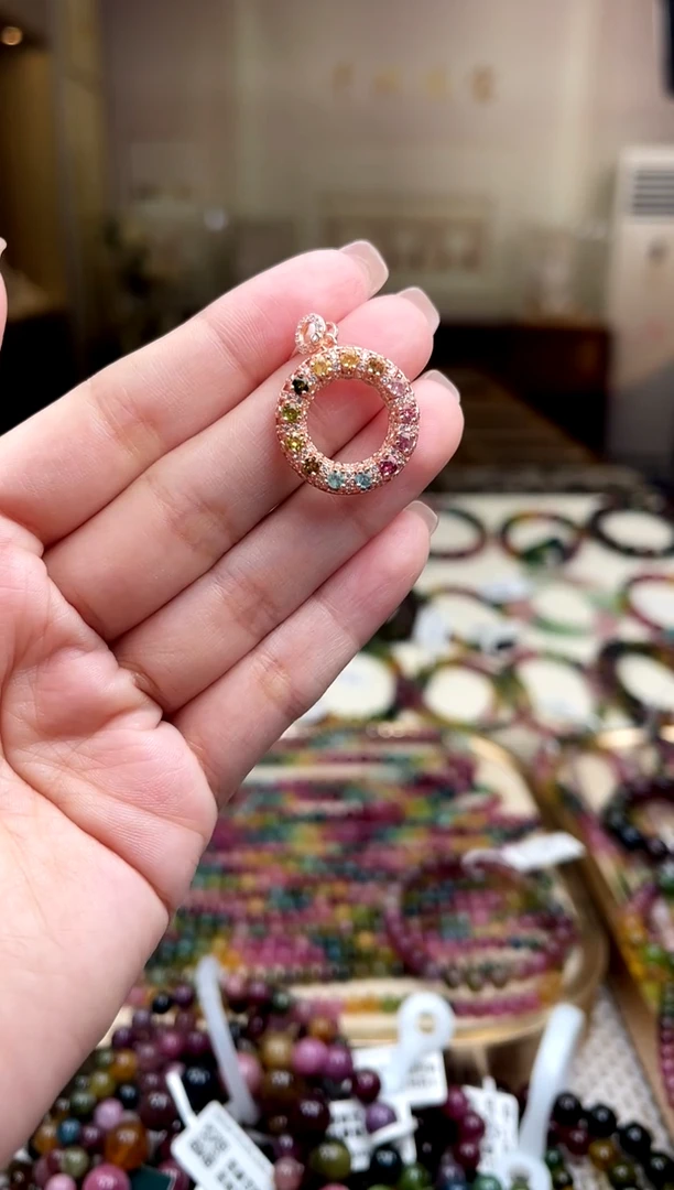 【闪购商品】/银S925镶嵌碧玺碧玺吊坠多样性发货