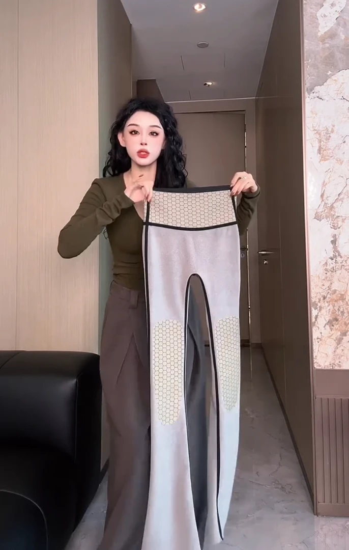 欧货2025秋冬新款休闲运动风外穿百搭高腰显瘦加绒加厚微喇长裤女