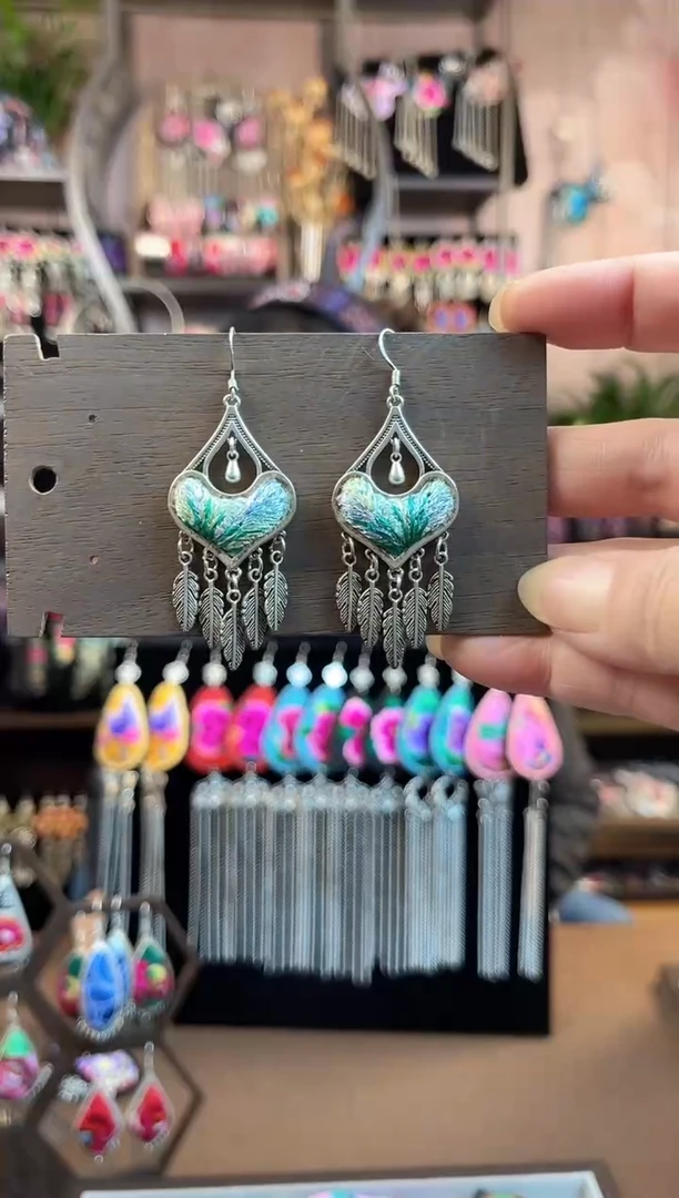织绣民族风手工非遗老绣饰品238