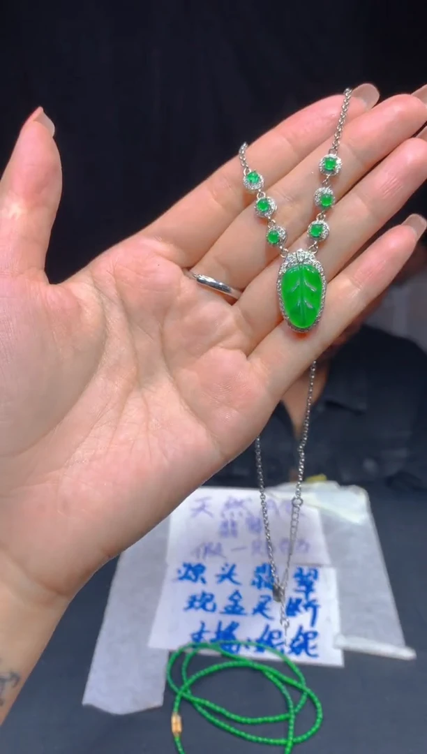 【闪购商品】定制翡翠未镶嵌67多样性发货(发其一)