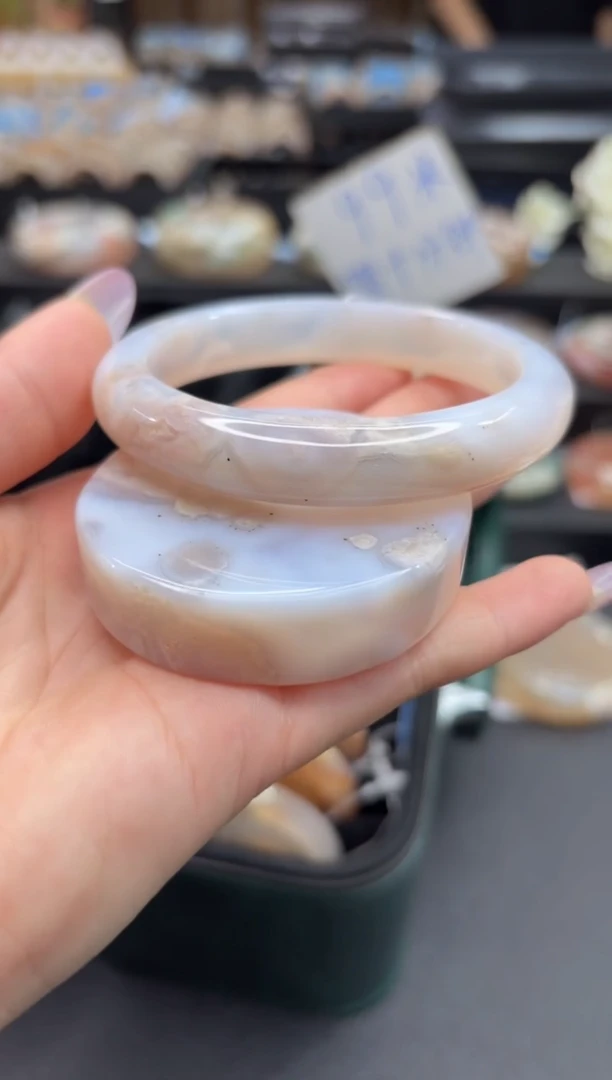 未镶嵌手镯石英质玉A127(58圈赠送镯心)