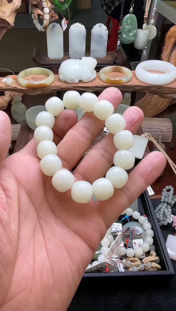 【闪购商品】和田玉手串未镶嵌卡14+新疆米达老型