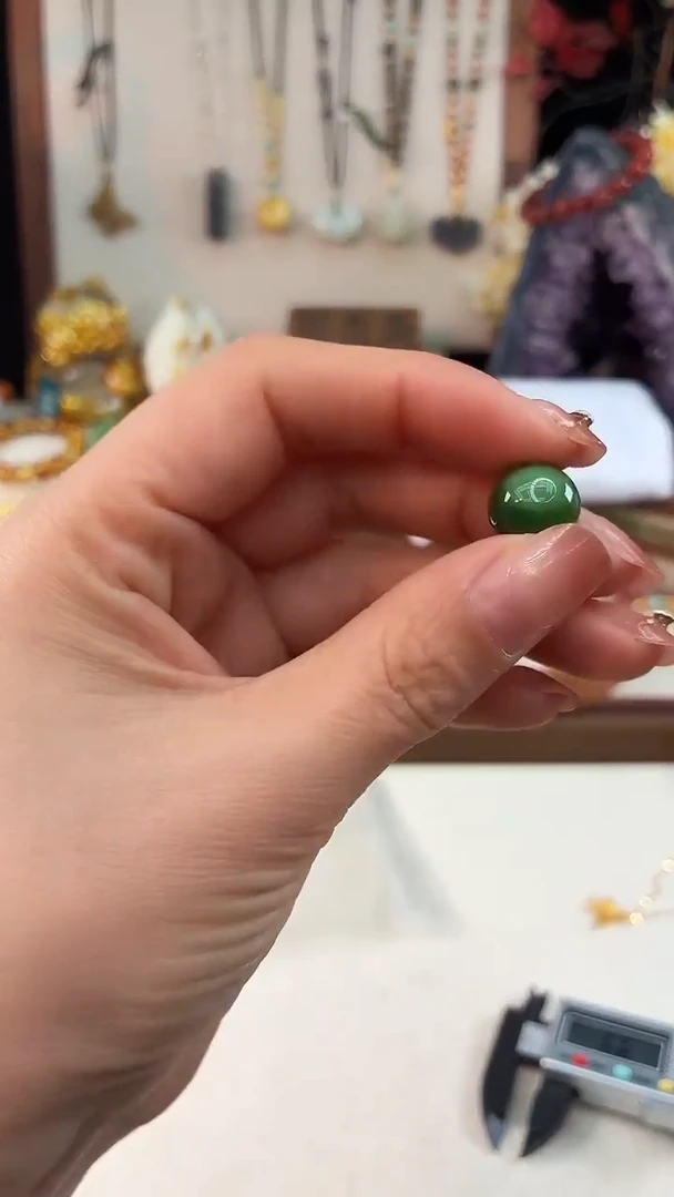 未镶嵌和田玉颈饰@@A921D019432