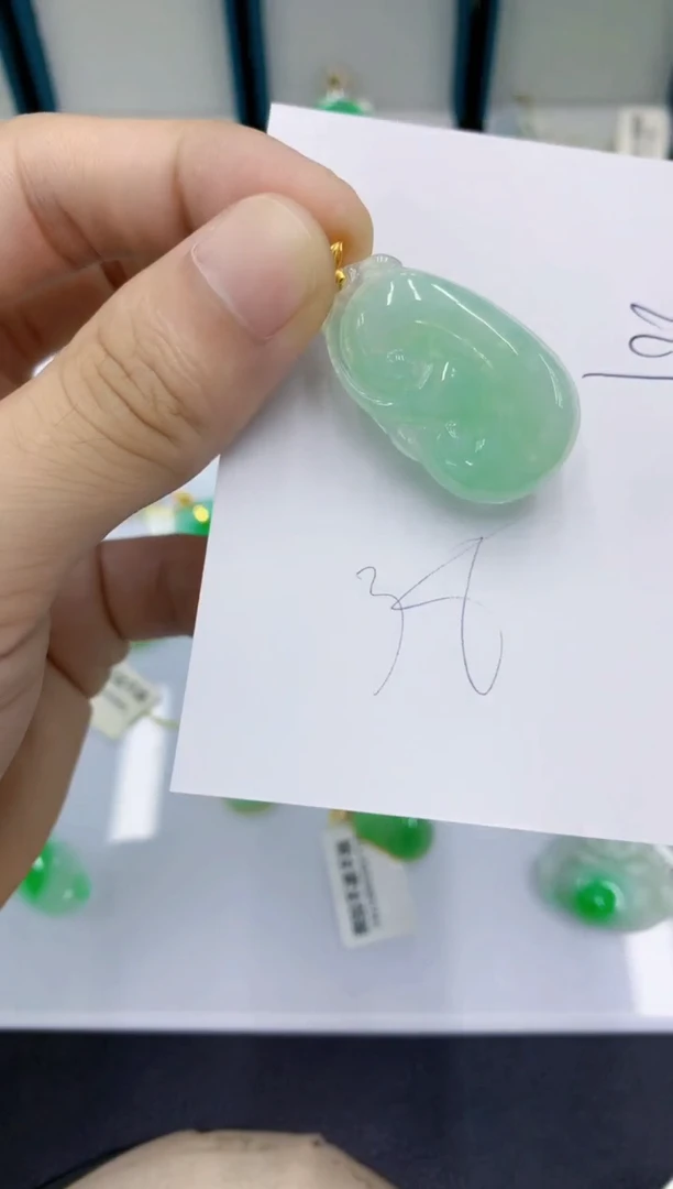 颈饰未镶嵌翡翠翡翠