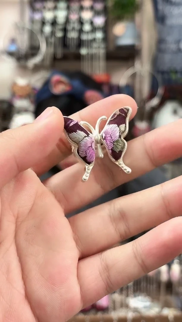 织绣民族风非遗老绣饰品561