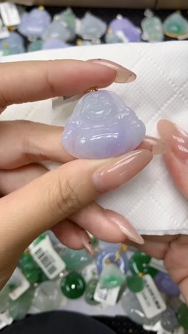 颈饰18K金镶嵌翡翠1