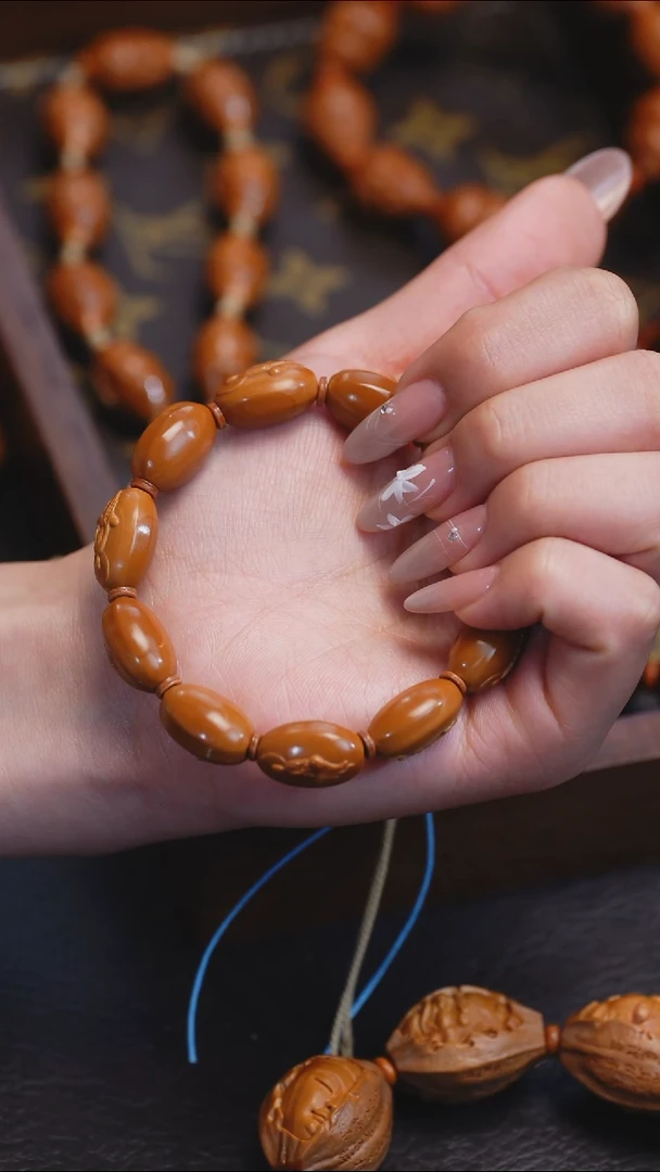 【闪购商品】橄榄核吊坠苏工橄榄核