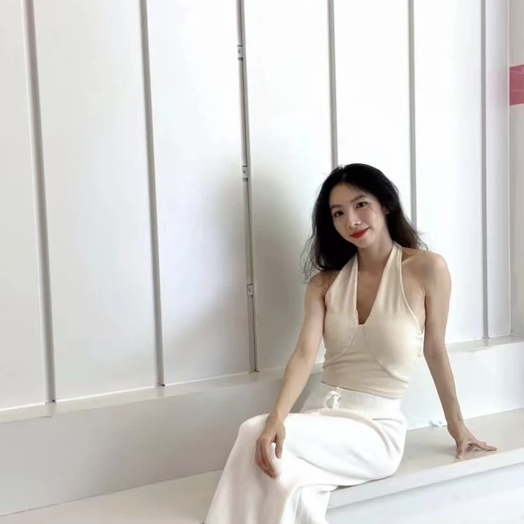 PRINCE FAMILY新款高档挂脖气质弹力网红款修身款瑜伽服显瘦背心