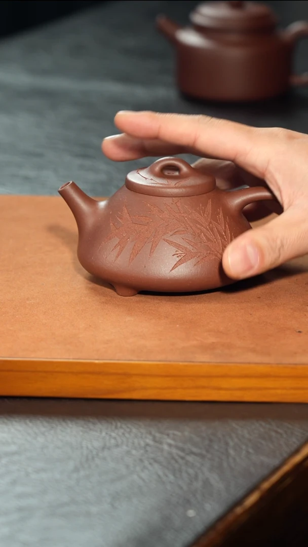 茶壶紫砂半手紫泥刻绘子冶