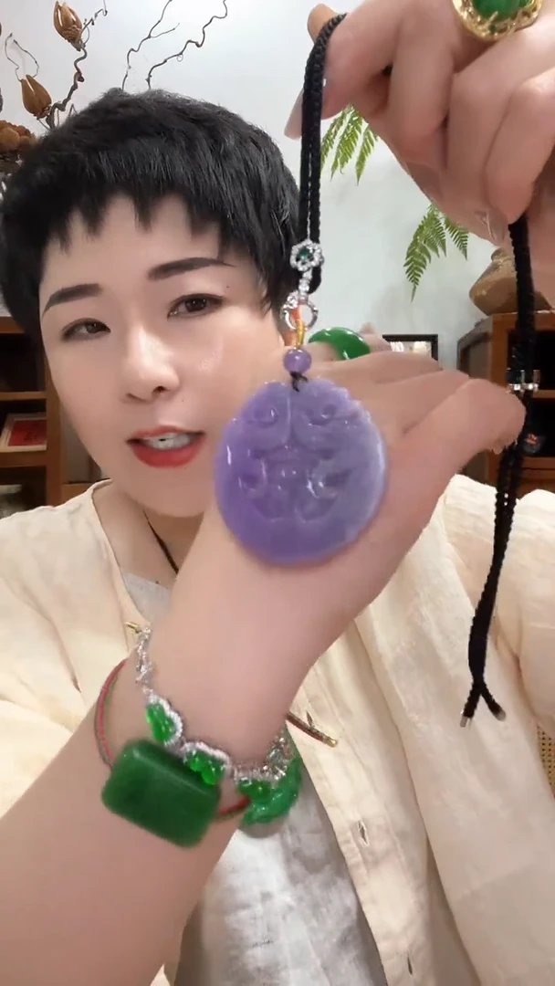 翡翠未镶嵌颈饰052