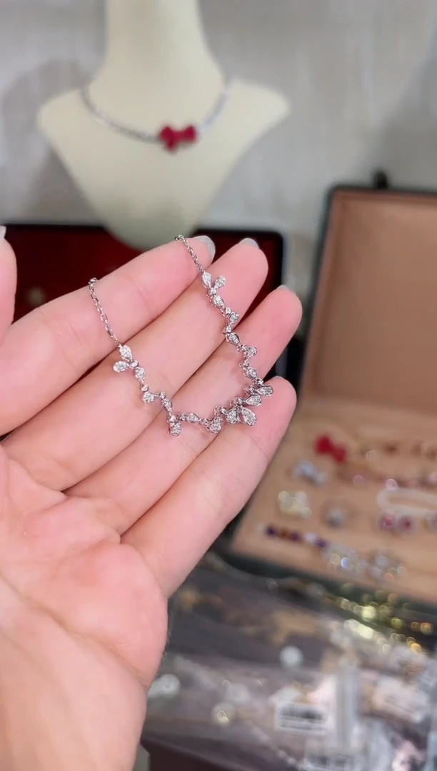 颈饰钻石18K金镶嵌BN8085#-W#62