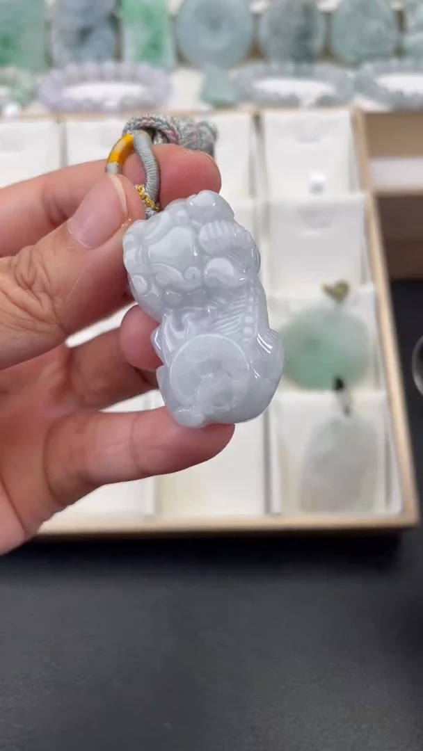 颈饰未镶嵌翡翠天然缅甸翡翠A货119