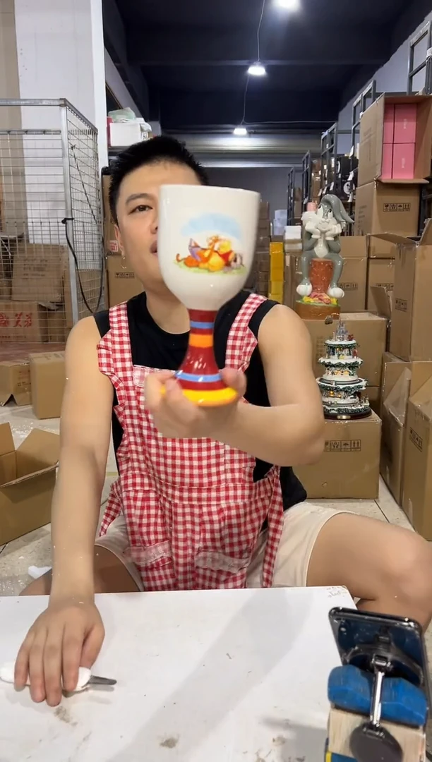瓷片陶瓷维尼高脚杯