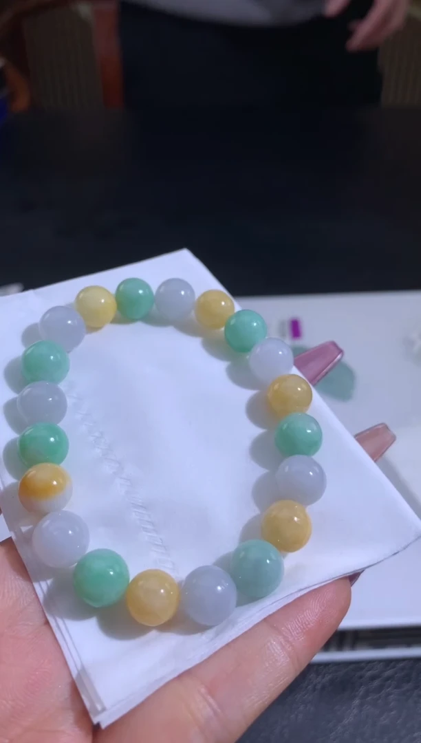 未镶嵌定制翡翠桔***?翡翠   多样性发一件