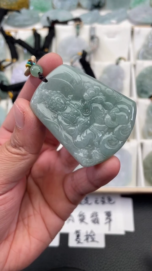 颈饰未镶嵌翡翠天然缅甸翡翠A货76