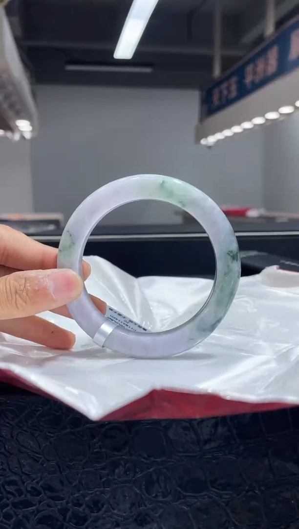 未镶嵌手镯翡翠5
