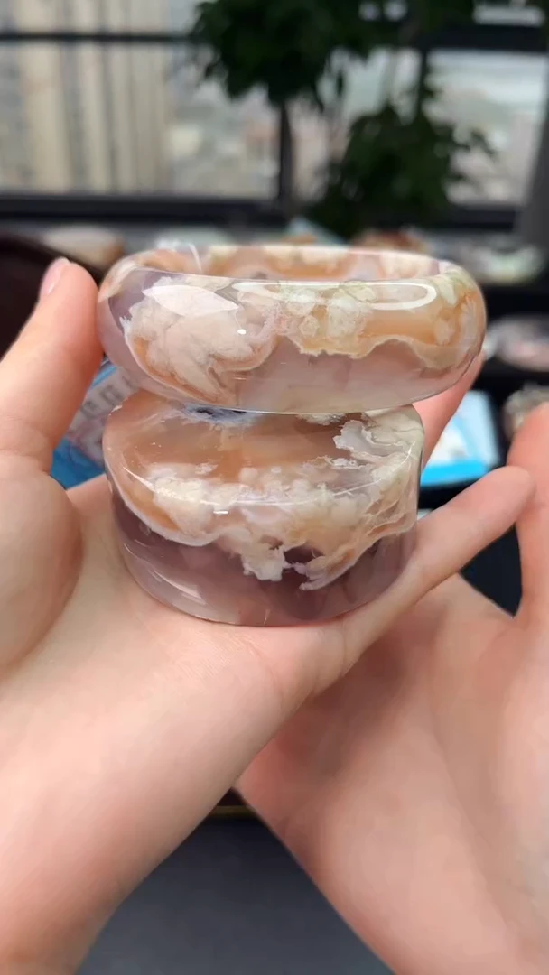 【闪购商品】石英质玉手镯未镶嵌赠送镯心（圈口61