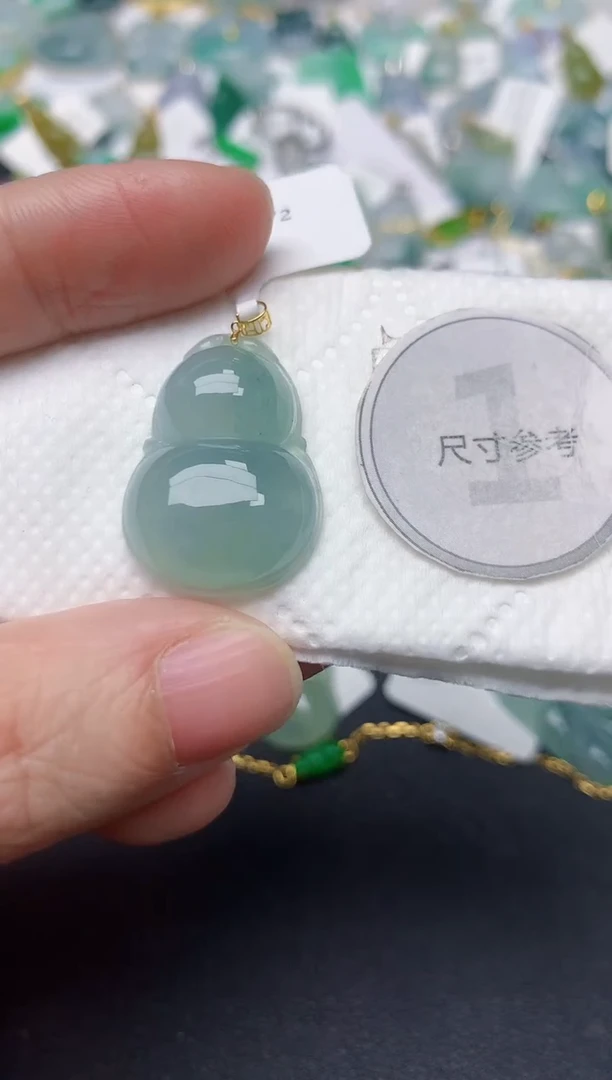 颈饰18K金镶嵌翡翠天然缅甸A货翡翠