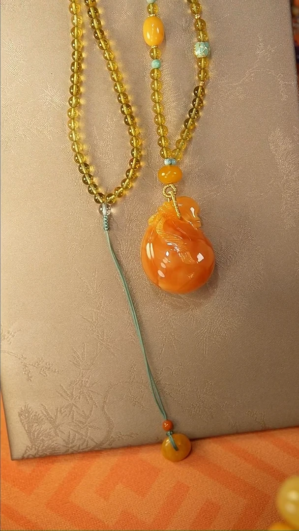 【闪购商品】琥珀颈饰未镶嵌颈饰
