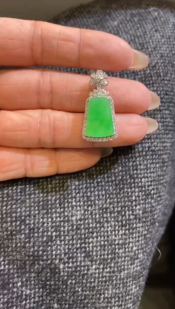 吊坠(不含链)18K金镶嵌翡翠无事牌