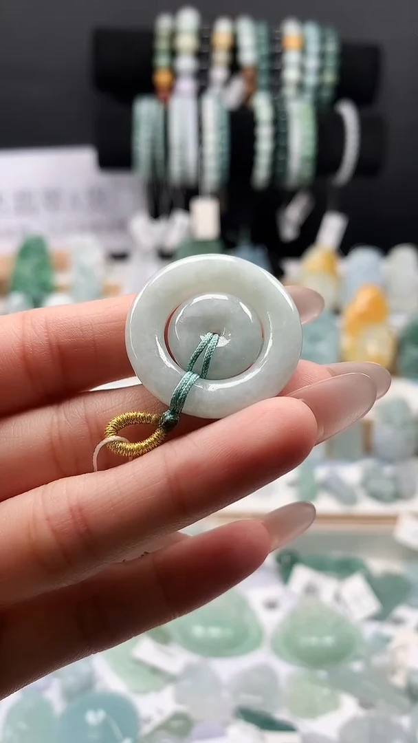 吊坠(不含链)未镶嵌翡翠10字母扣
