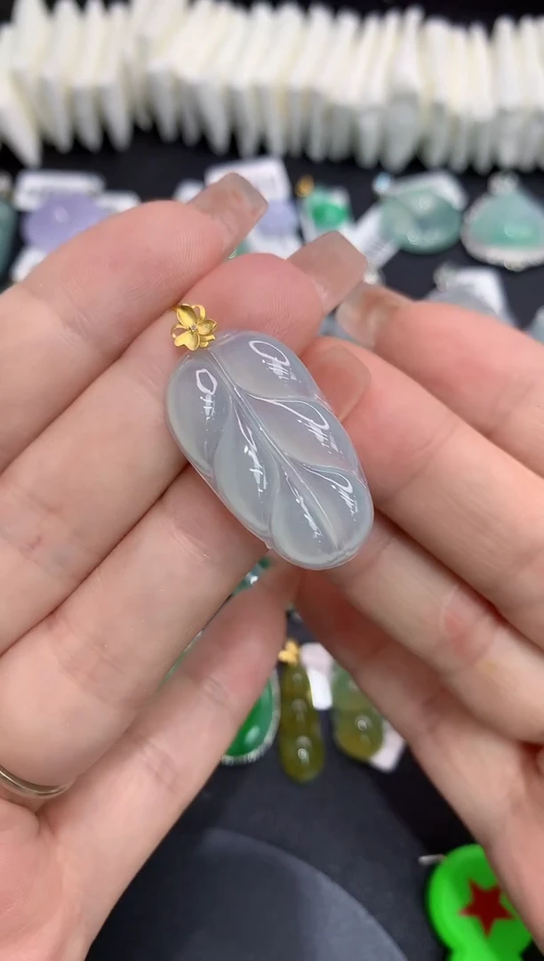 吊坠(不含链)18K金镶嵌翡翠11111111111