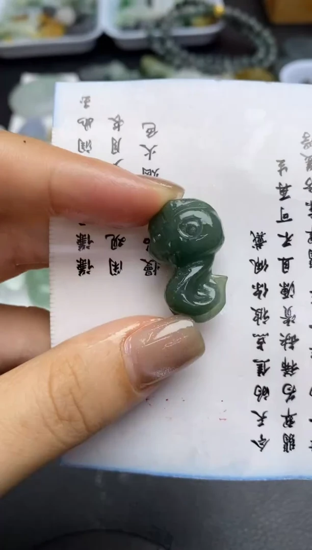 未镶嵌定制翡翠翡翠毛货~