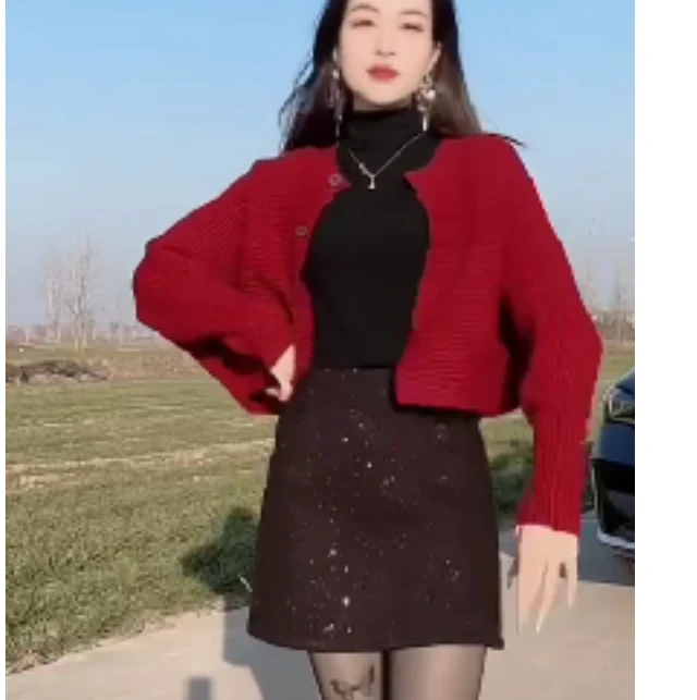 2025洋气新款时尚女装网红高级感休闲爆款宽松外套短款裙子iuq