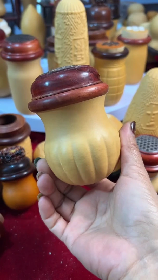 小*萌鸣虫葫芦葫芦啊啊