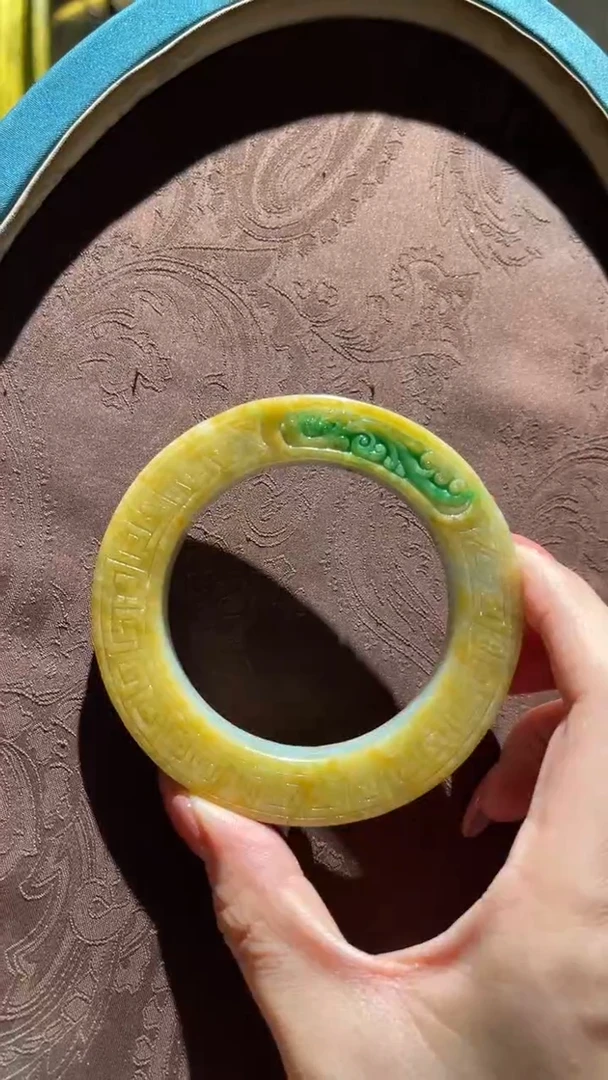 银S925镶嵌手镯翡翠X**?红翡绿翠