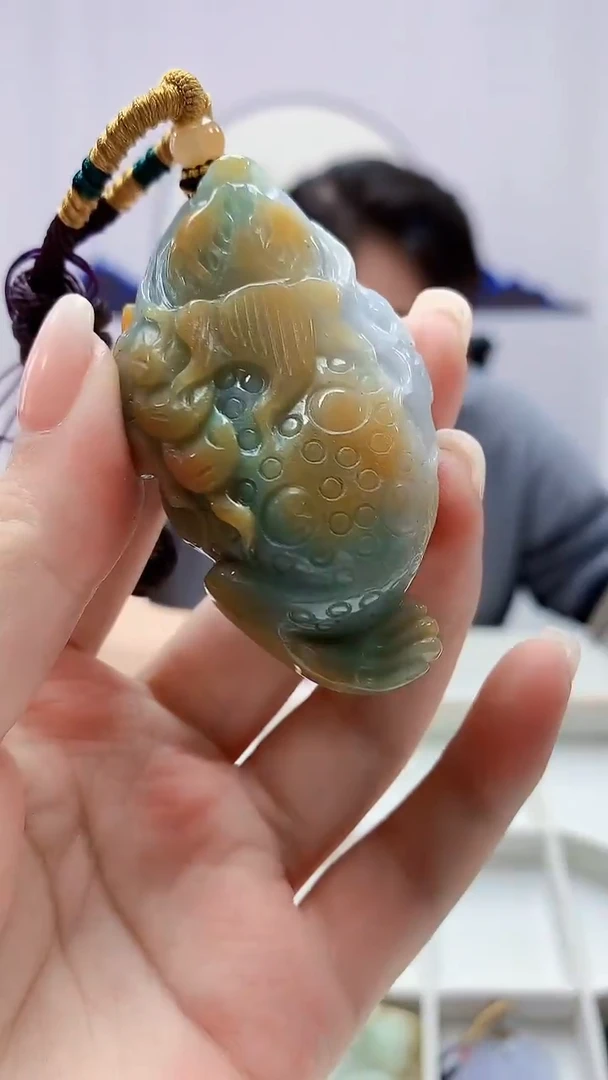 定制翡翠未镶嵌5060ms-毛货20金蟾