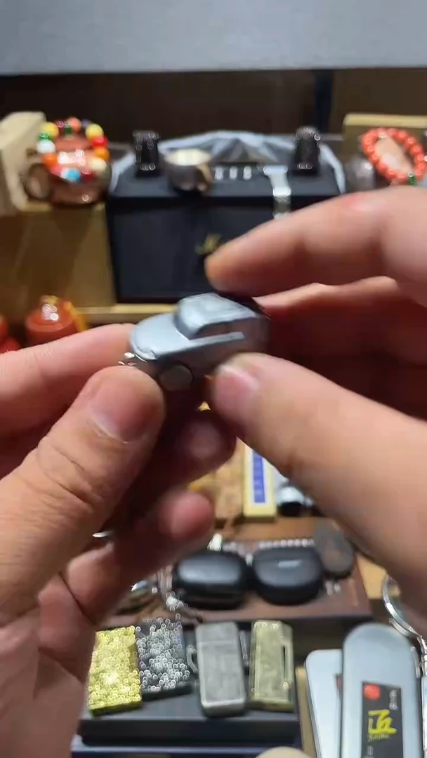 瓷片闪购商品 如图所示