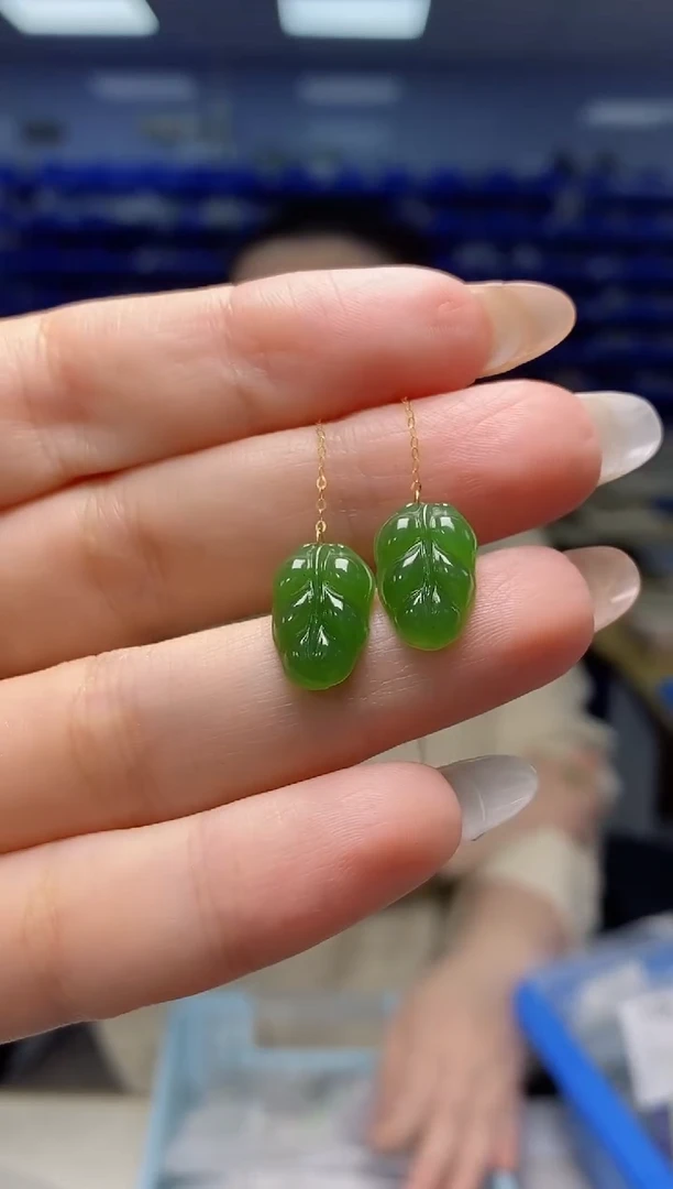 和田玉18K金镶嵌耳饰EZ3572