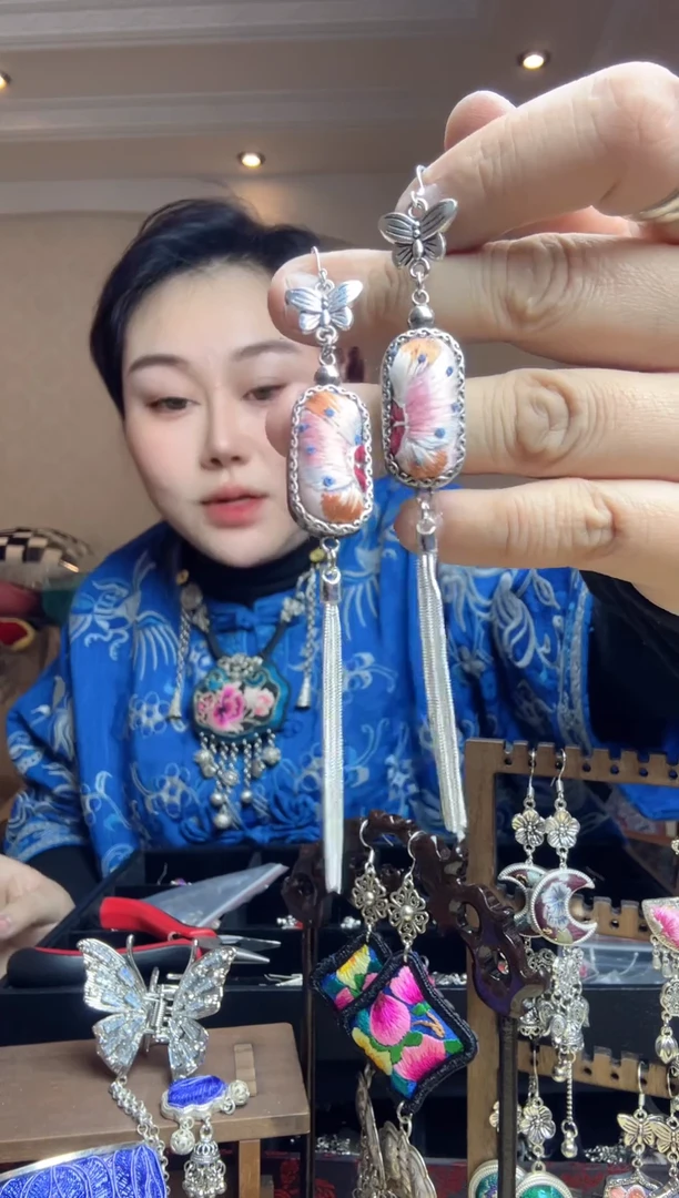 【闪购商品】刺绣纯手工苗绣非遗耳环