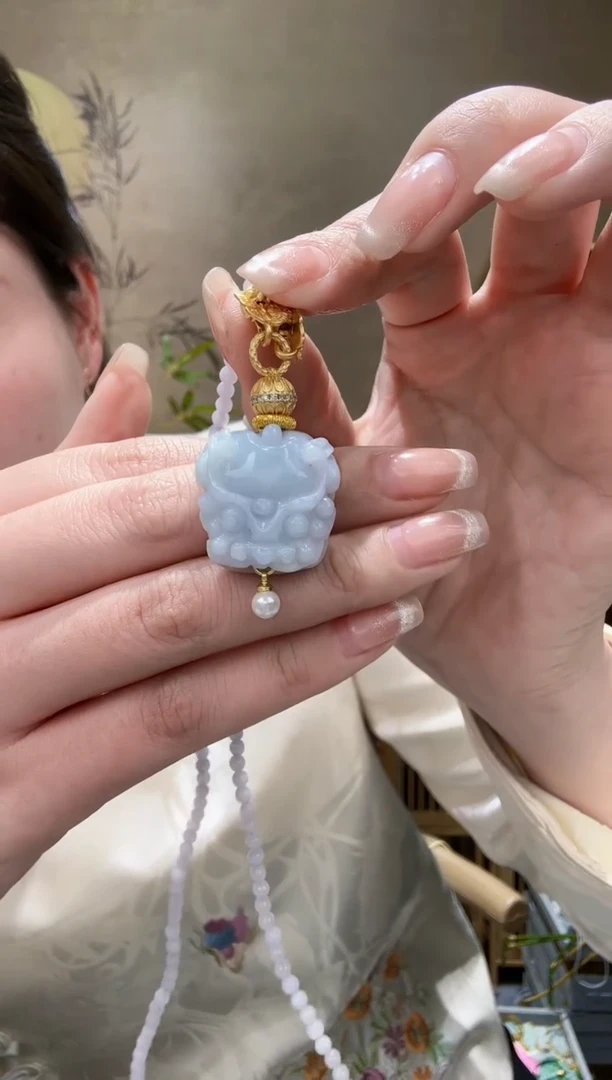 【闪购商品】翡翠颈饰未镶嵌吊坠