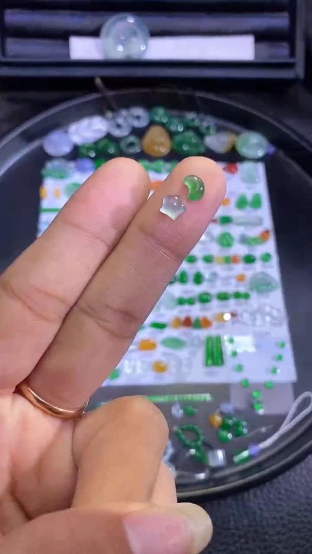 未镶嵌挂件翡翠星月