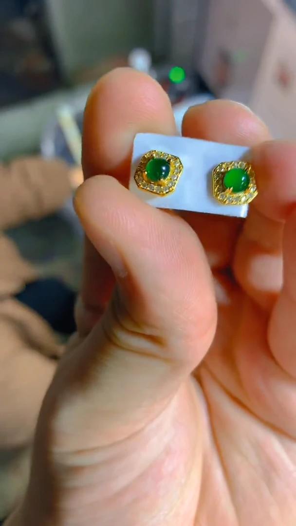 【闪购商品】翡翠耳饰未镶嵌1034954968多样性发一