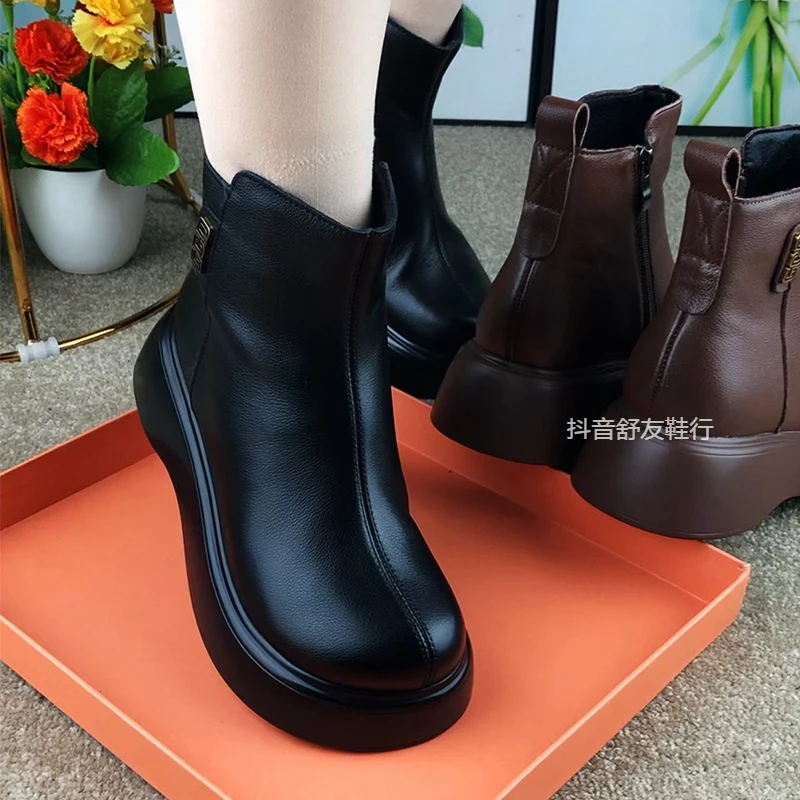 牛皮马丁靴女秋冬季新款真皮圆头厚底加绒女靴短靴妈妈棉靴子