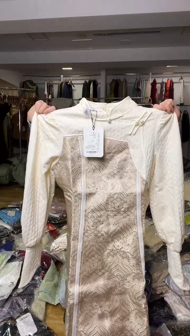 卫衣裙       M码       80-105斤