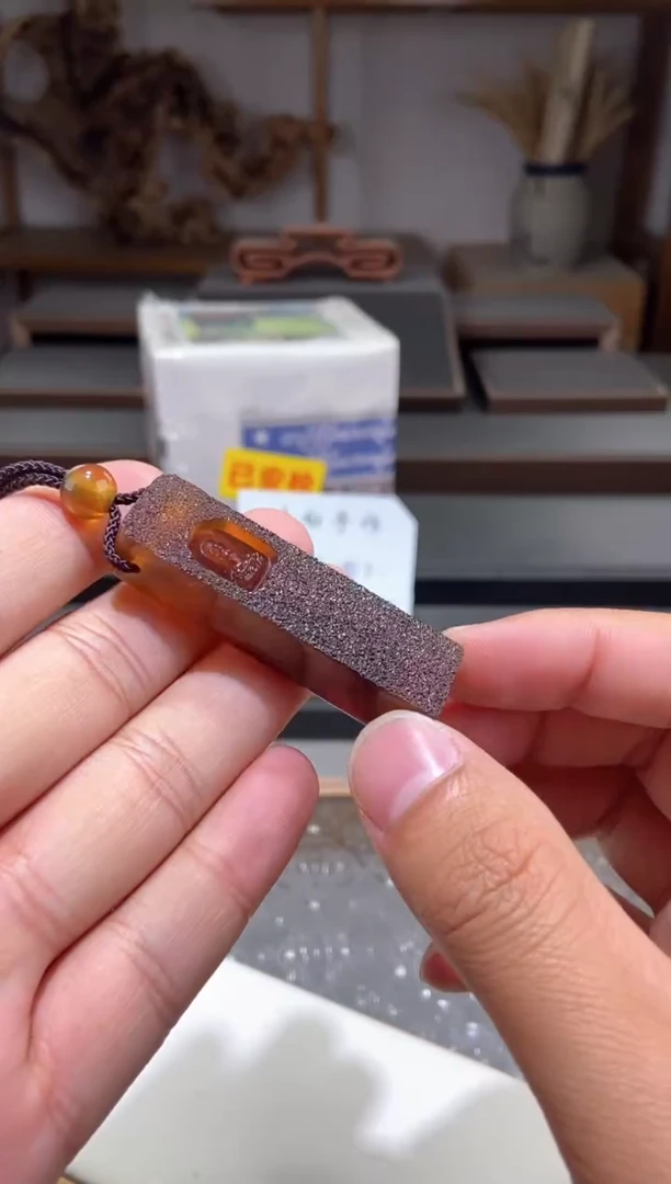 琥珀颈饰未镶嵌石窟悟道