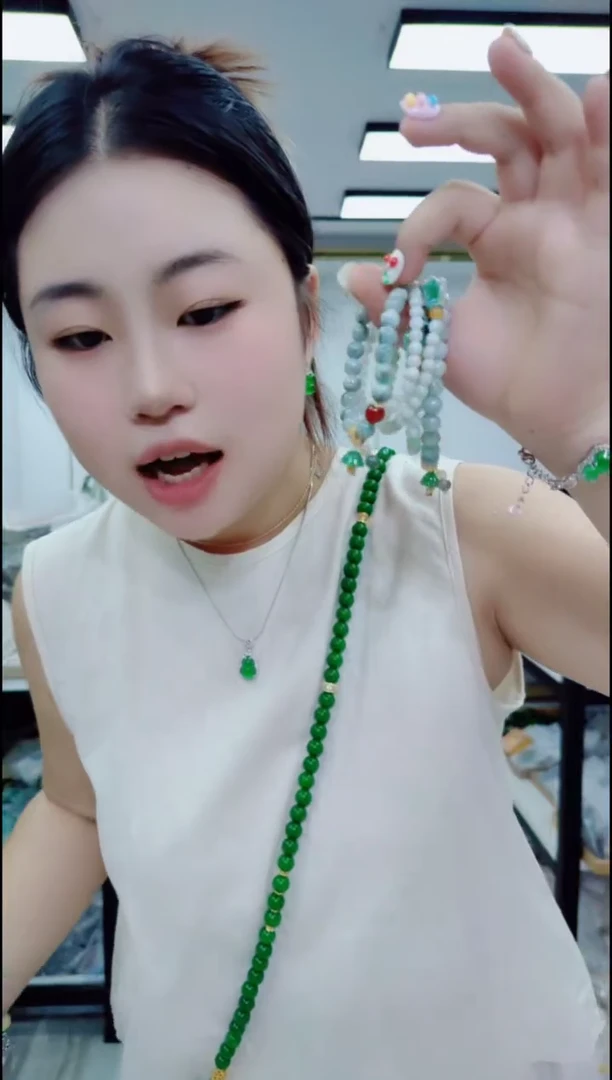 翡翠未镶嵌颈饰1524缘分手串