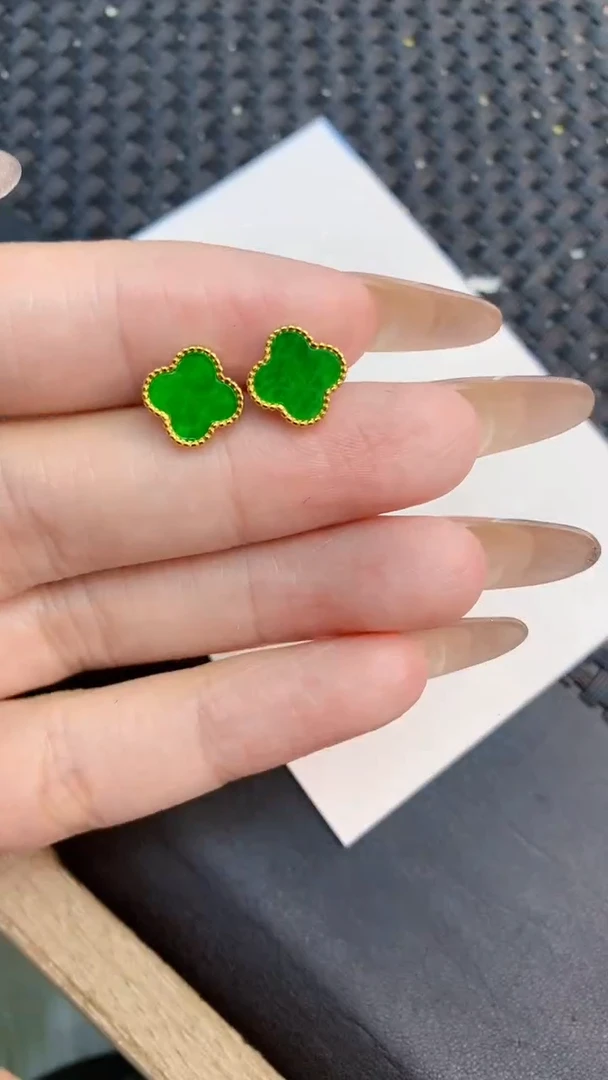 颈饰未镶嵌翡翠1