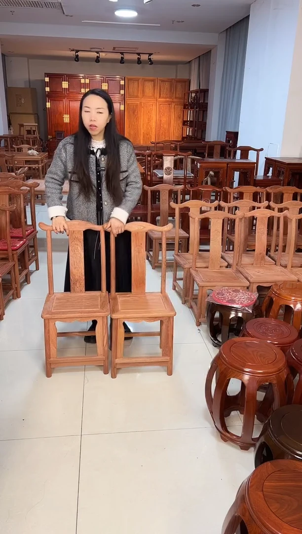 花梨木类端景台一对白胚带回板小巴花小官帽椅40