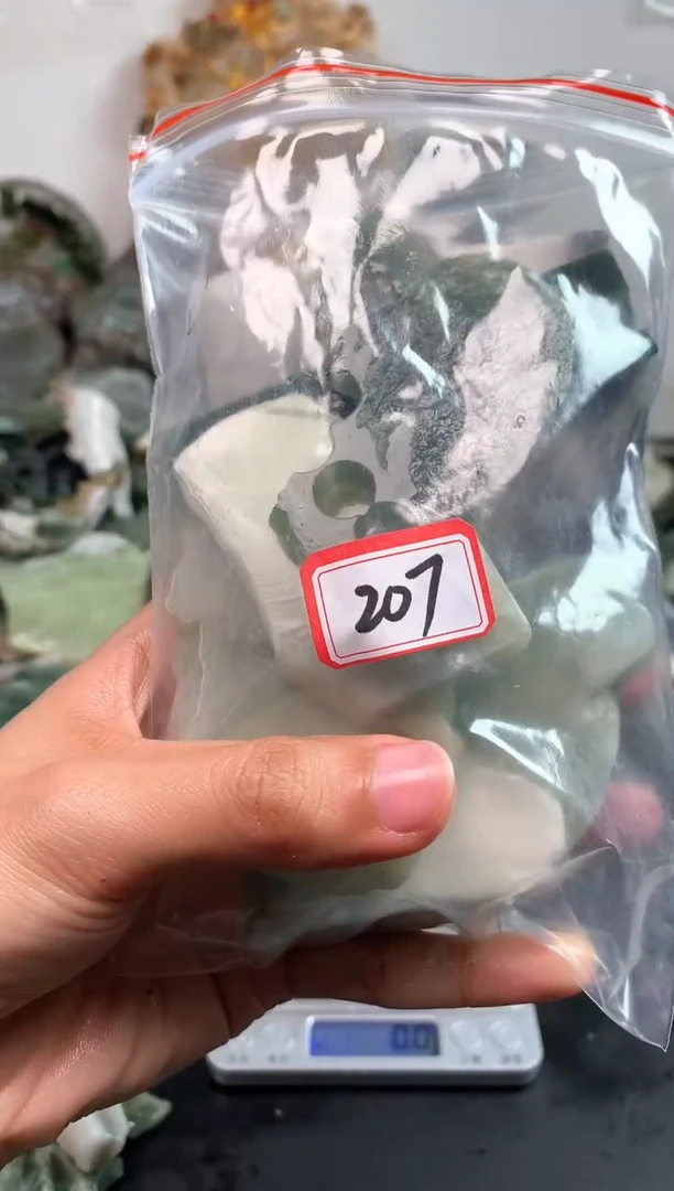未镶嵌和田玉摆件207